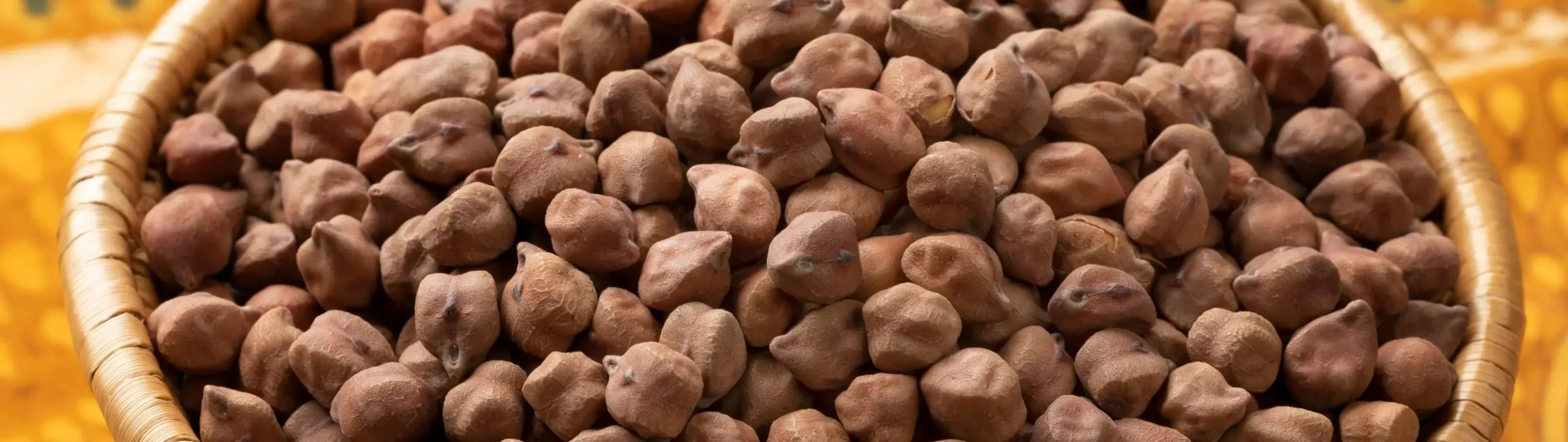 Canadian Desi Chickpeas for Commercial Buyers